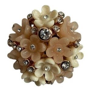 Vintage Floral Cluster Rhinestone Ring Beige Pale Pink Size 6.5 Costume Jewelry